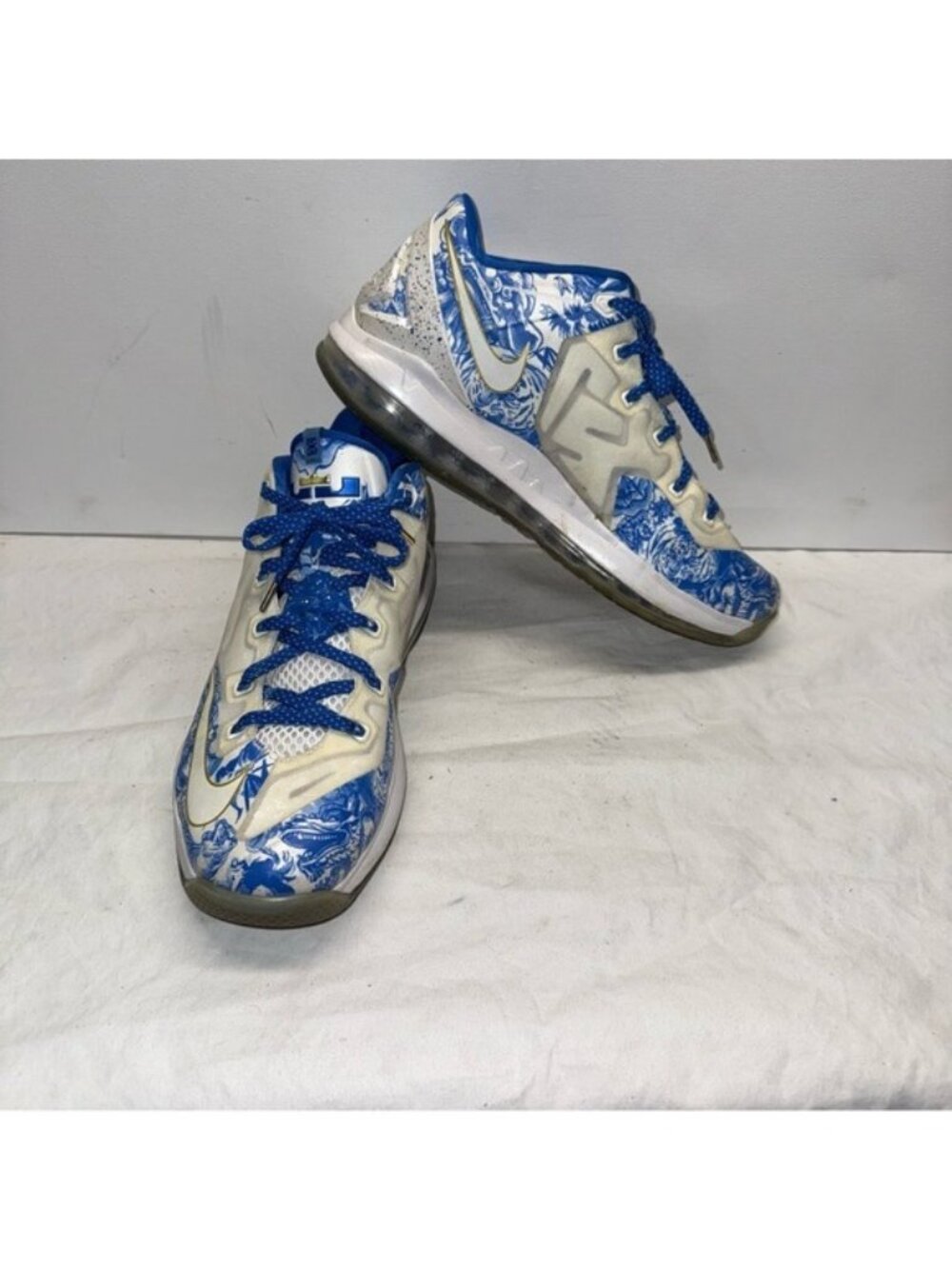 Nike Max LeBron 11 Low Ch Pack China 2014  683253-144 Size 12